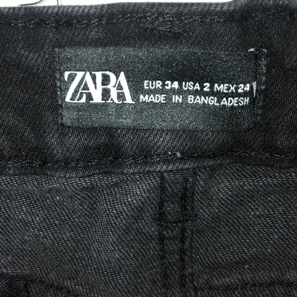 Denim shorts - Picture 3 of 3